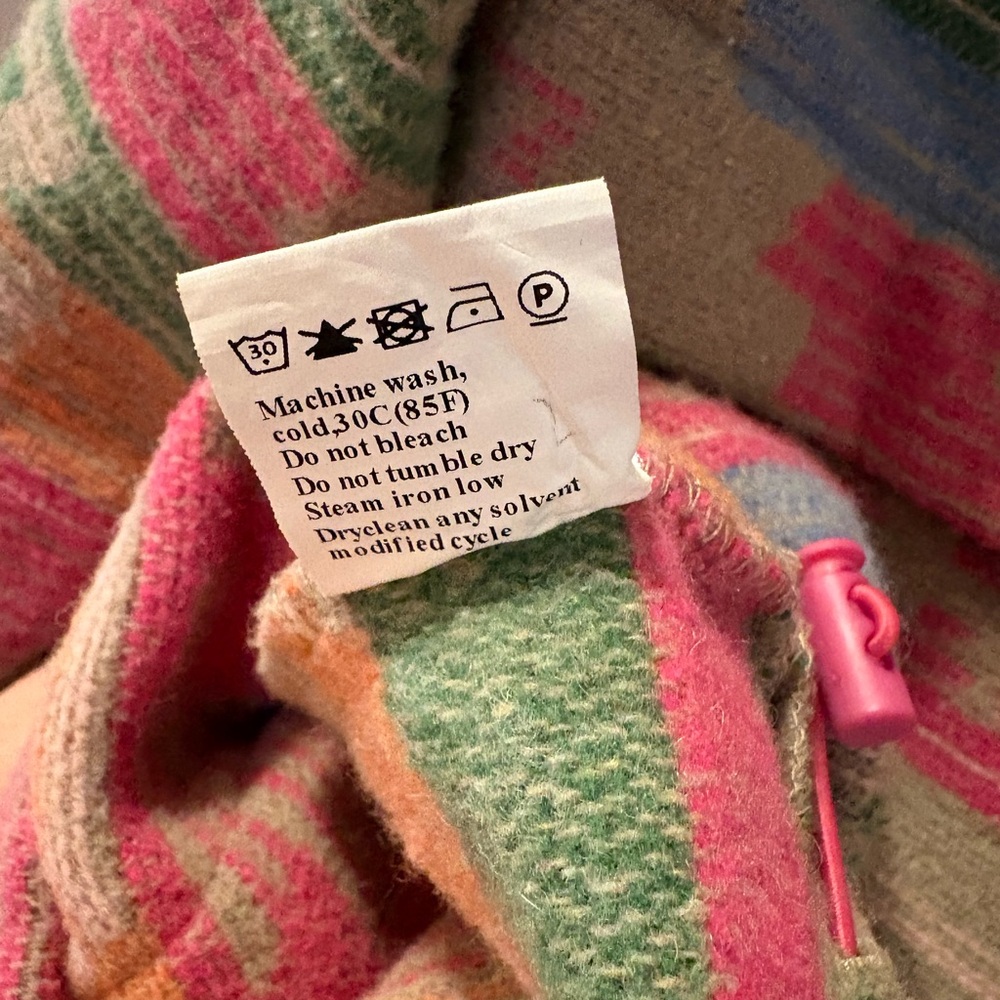 Aztec Hooded Pullover - Small - Picture 5 of 5